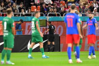 Penalty-ul dictat de Colțescu în FCSB - Gloria Buzău, anulat la VAR » Ce s-a întâmplat