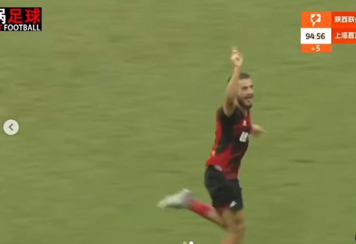 BOMBA lui Astrit Selmani! Ce „bijuterie”: GOL de la mijlocul terenului