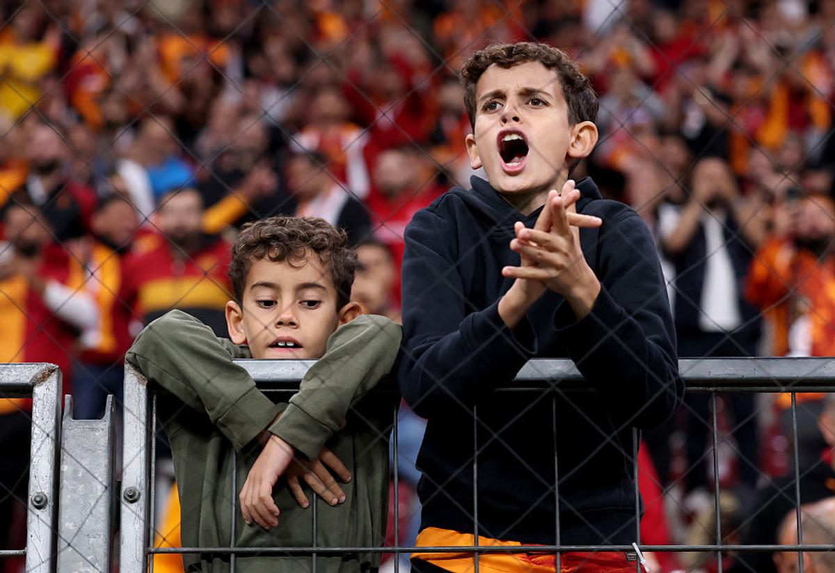 Ovidiu Ioanițoaia a numit stadionul cu cea mai frumoasă atmosferă din lume: „Am fost peste tot, ca aici nu există! Ai impresia că vin ienicerii și spahiii”