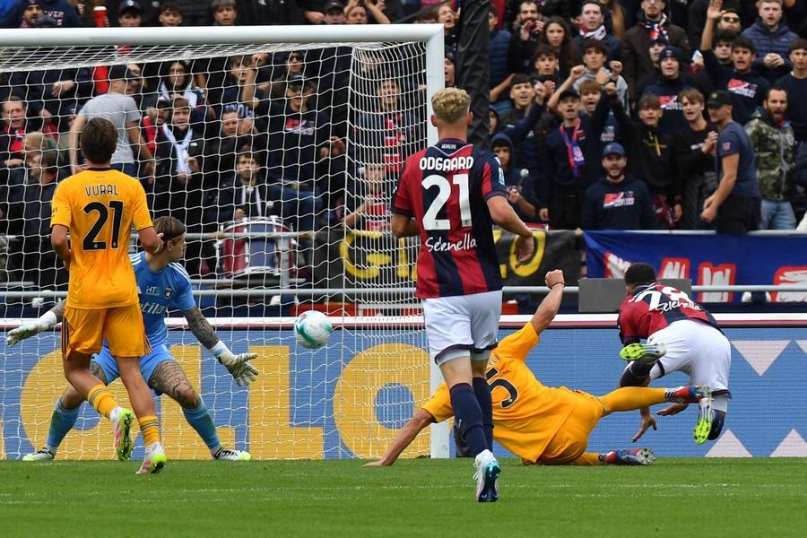 Golul cu care Cambiaghi, convocat la naționala Italiei de selecțiomerul Gattuso, a deschis recitalul dat de Bologna cu Pisa (4-0) / Foto: Imago Antrenorul adversarei lui FCSB avertizează: „Acum suntem echipa din sezonul trecut! Feroce și ofensivă”