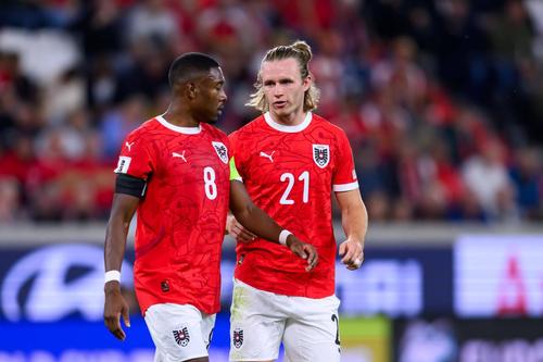 David Alaba (stânga) și Patrick Wimmer (dreapta) / Foto: Imago Images
