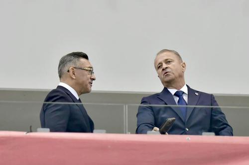 Ilie Dumitrescu (stânga) / FOTO: GSP.ro