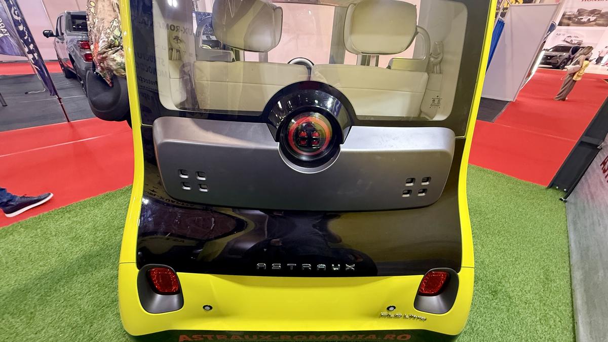Mașina electrică Astraux AL6