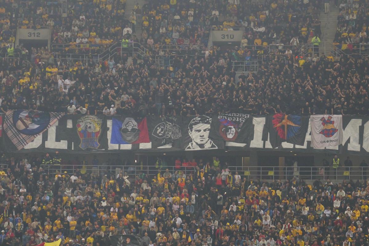 Suporterii dinamoviști, la România - Suedia, 05.10.2026