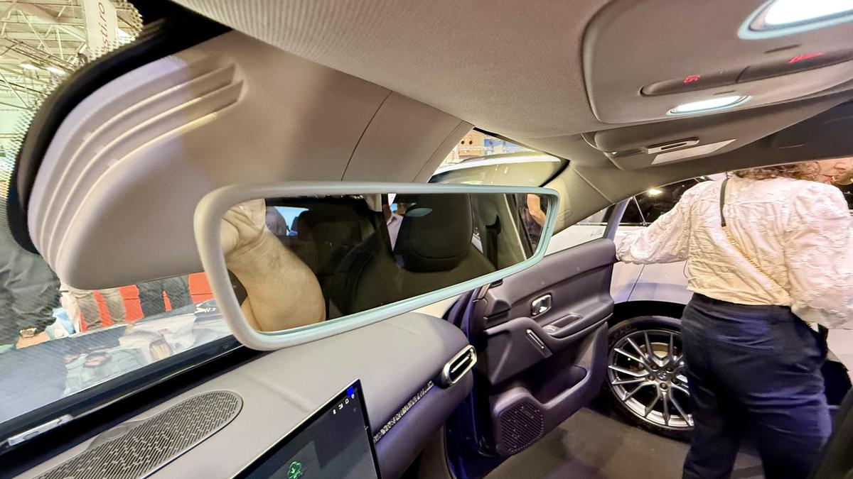 Surpriza chinezilor de la Salonul Auto București » Un nou model electric a intrat oficial pe piața din România