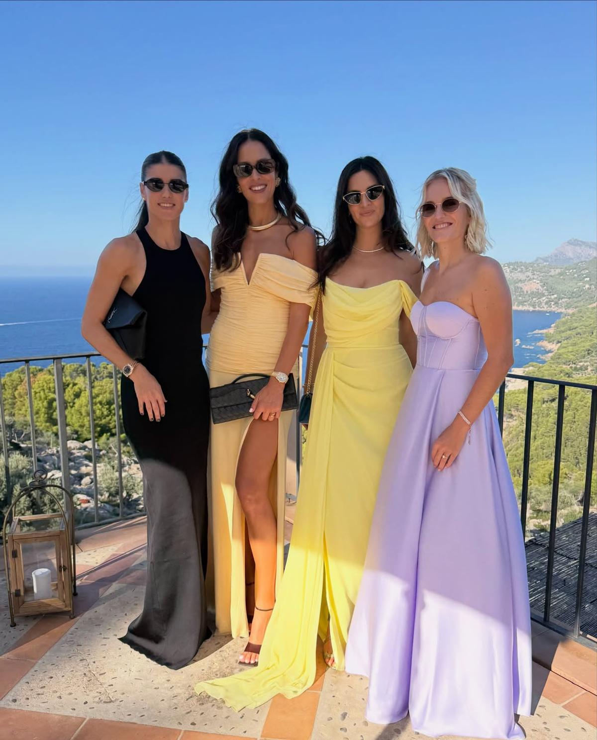 Sorana Cîrstea a mers în vizită acasă la Ana Ivanovic și s-au fotografiat în diferite ipostaze