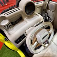 Mașina electrică Astraux AL6 e prezentă la Salonul Auto de la București. Foto: GSP.RO