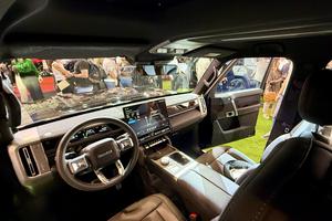Chinezii accelerează pe piața auto din România cu iCAUR V27 » Noul SUV a fost lansat la Salonul Auto București!
