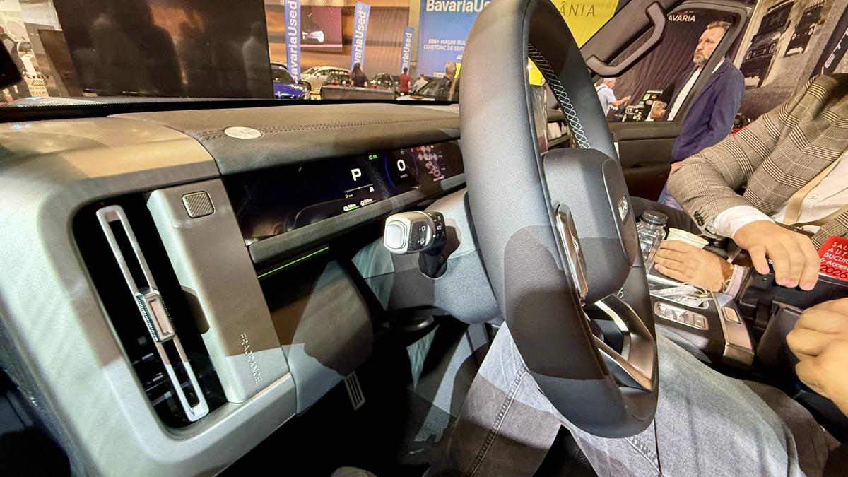 Chinezii accelerează pe piața auto din România » Noul model a fost lansat la Salonul Auto București!