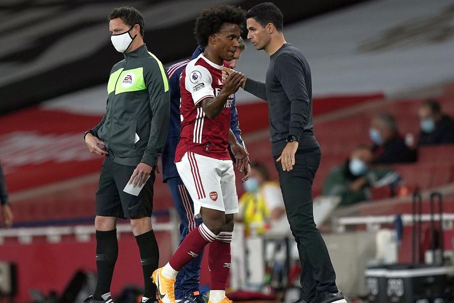 Willian și Mikel Arteta/ Foto: Getty Imeges „M-a mințit! După 3 luni voiam să plec” » Fostul jucător al lui Arsenal dă cărțile pe față despre Arteta