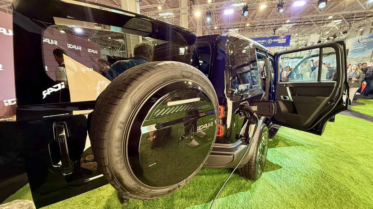 Chinezii accelerează pe piața auto din România » Noul model a fost lansat la Salonul Auto București!