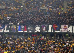 Ultrașii lui Dinamo au așteptat minutul 74 pentru a-și umili adversarii: „Ați fost celebri. Crăciun fericit!”