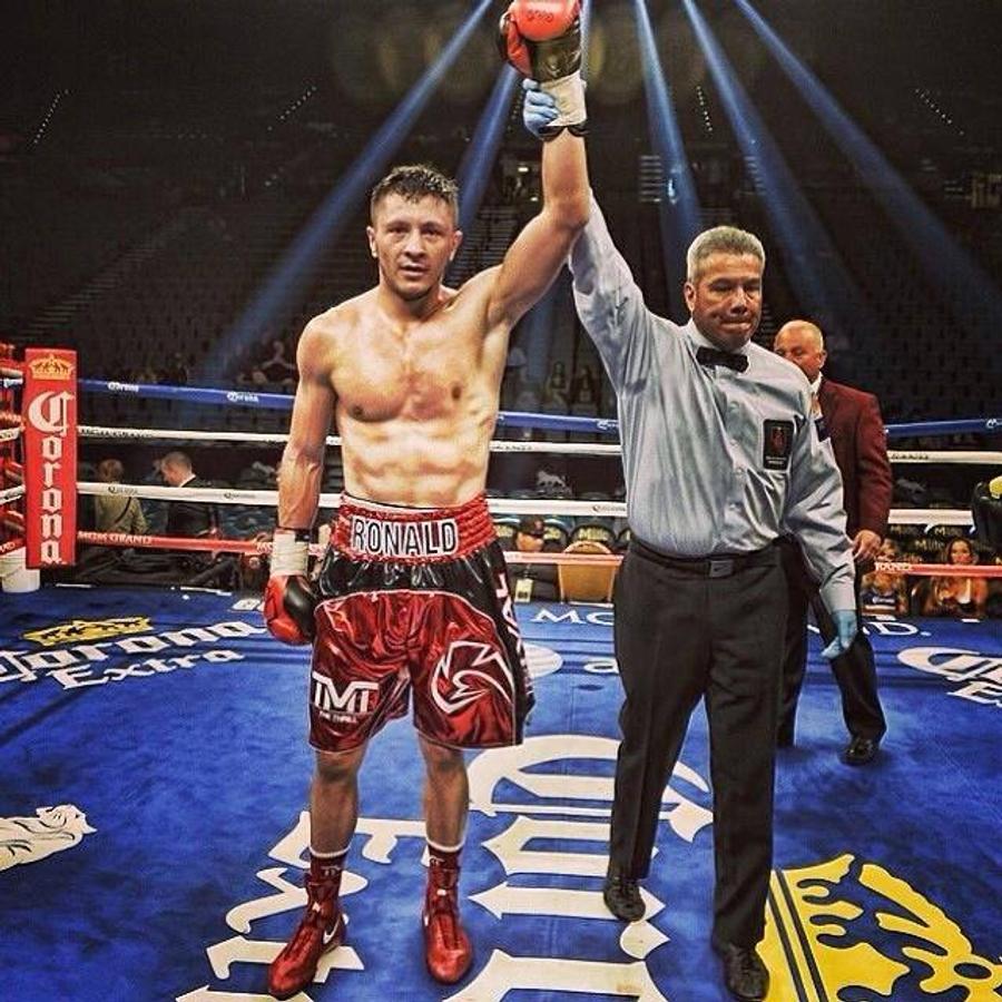 EXCLUSIV Ronald Gavril analizează lupta dintre Canelo și Kovalev: „Taurul a răpus toreadorul” + Anunț în fața românilor: „Asta mi-a promis Mayweather”