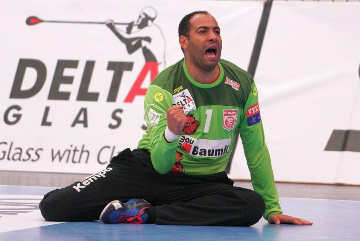 Dinamo - Kadetten Schaffhausen 27-26 // FOTO + VIDEO Victorie importantă și calificare pentru „dulăi”, după o repriză secundă electrizantă