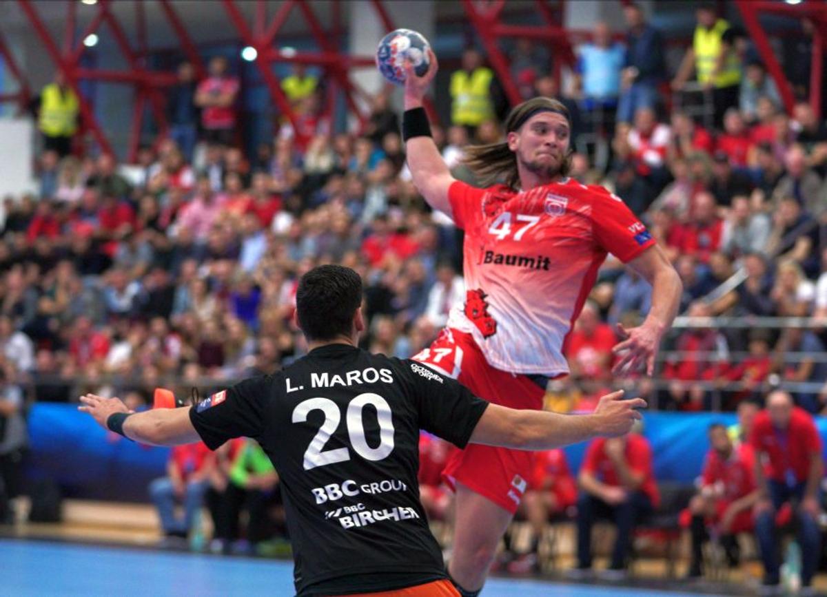 Dinamo - Kadetten Schaffhausen 27-26 // FOTO + VIDEO Victorie importantă și calificare pentru „dulăi”, după o repriză secundă electrizantă