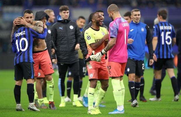 ATALANTA - MANCHESTER CITY 1-1 // FOTO Guardiola a terminat meciul cu un jucător de câmp în poartă: cum au ajuns mănușile în mâinile lui Walker și cum s-a descurcat fundașul