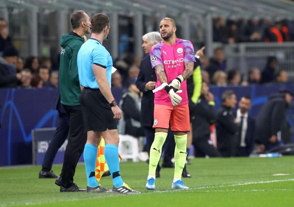 ATALANTA - MANCHESTER CITY 1-1 // FOTO Guardiola a terminat meciul cu un jucător de câmp în poartă: cum au ajuns mănușile în mâinile lui Walker și cum s-a descurcat fundașul