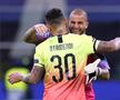 ATALANTA - MANCHESTER CITY 1-1 // FOTO Guardiola a terminat meciul cu un jucător de câmp în poartă: cum au ajuns mănușile în mâinile lui Walker și cum s-a descurcat fundașul