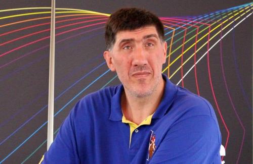 Ghiță Mureșan (49 de ani), singurul baschetbalist român care a evoluat în NBA, afirmă că a votat cu Joe Biden în cursa pentru președinția Statelor Unite ale Americii.