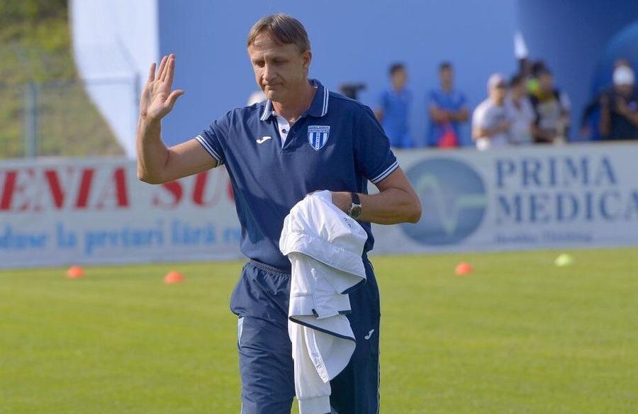 Emil Săndoi CS Universitatea Craiova - Chindia Târgoviște 0-1. Postul lui Bergodi, țintit în direct, de un omolog din Liga 1: „Nu am trecut ca gâsca prin apă”