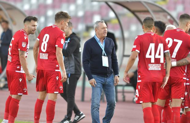 Rednic, lăudat de unul dintre cei mai vehemenți critici: „Dinamo va câștiga cu CFR Cluj, o să vedeți!”