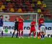 Distracție cu locul 2 » FCSB, echipa fără antrenor, a pedepsit cel mai slab Rapid din acest sezon