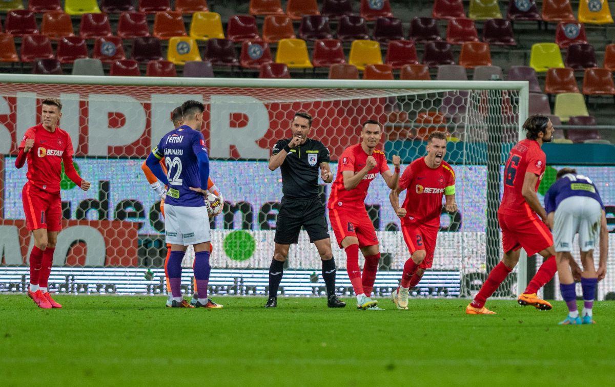 Ilie Dumitrescu explică unde s-a făcut diferența între FCSB și Rapid: „O schimbare totală” » Pe cine a remarcat în derby