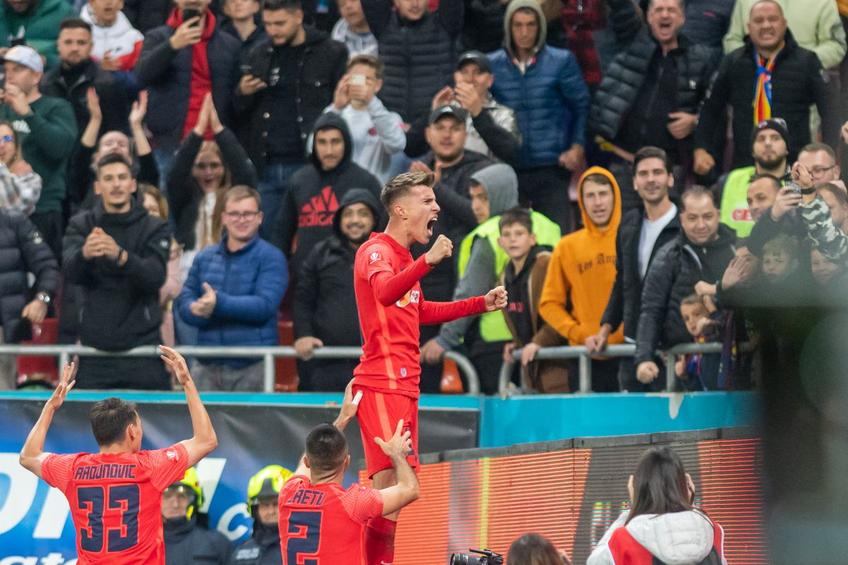 FCSB a învins-o pe Rapid, scor 3-1, în etapa #17 din SuperLiga. 31.233 de spectatori au fost prezenți pe Arena Națională, nou record de asistență.