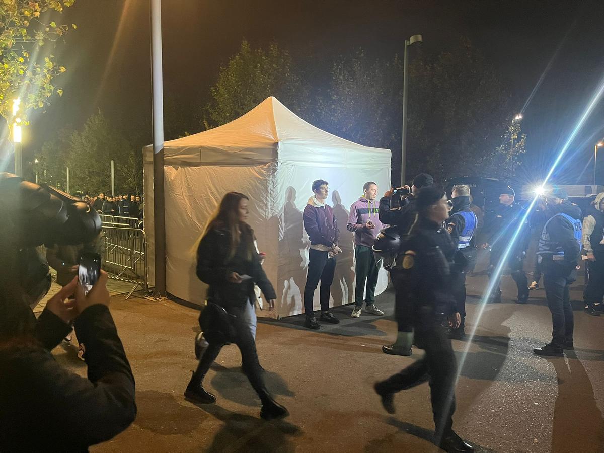 Suporterii lui Rapid, legitimați înaintea meciului cu FCSB
