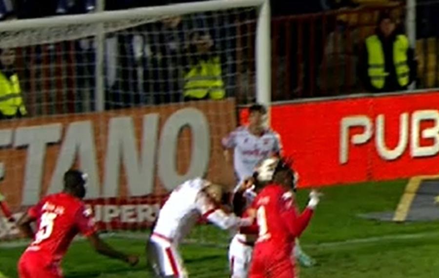 Hențul lui Homawoo Ratare monumentală în UTA - Dinamo » Faza care putea schimba soarta meciului