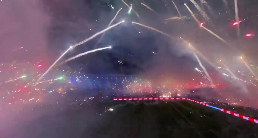 Fanii celor de la Racing Club se tem foarte mult că nu-și vor mai putea susține echipa la finala de pe 23 noiembrie / Foto: X Casual Ultra Oficial Revelion la Buenos Aires: fanii au depășit orice limită, în Copa Sudamericana » Ce a urmat showului pirotehnic