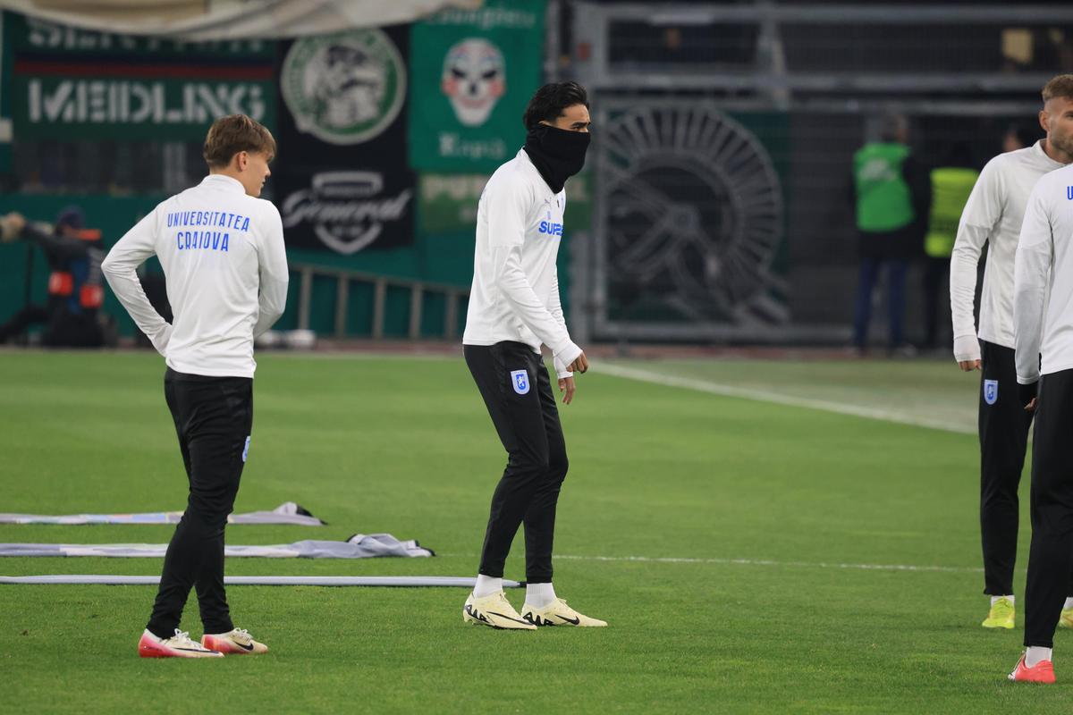 Imagini înainte de Rapid Viena - Craiova