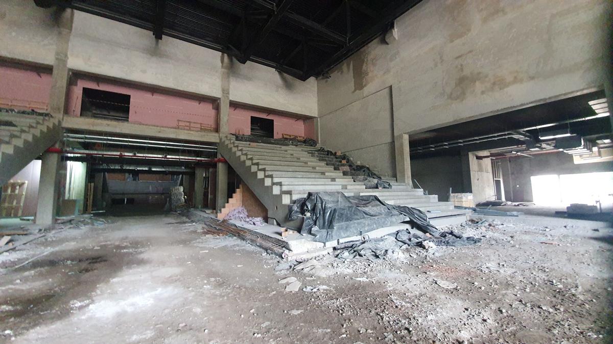 Guvernul pompează noi bani pentru cea mai mare sală polivalentă pe care o va avea România