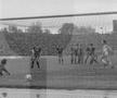 Bruce Grobbelaar, la pământ după execuția lui Orac FOTO: Arhiva GSP