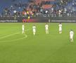 S-au prăbușit pe gazon după Basel - FCSB » Ce s-a întâmplat la final: Shaqiri a fost asaltat, ce a făcut românul Daniliuc
