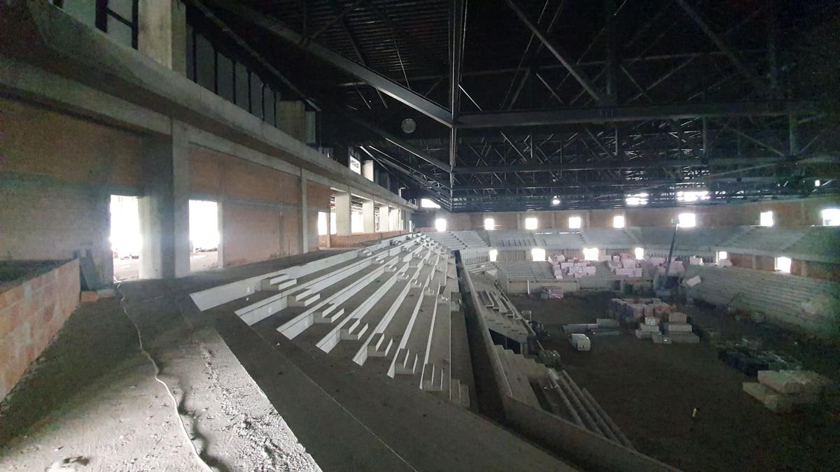 Guvernul pompează noi bani pentru cea mai mare sală polivalentă pe care o va avea România