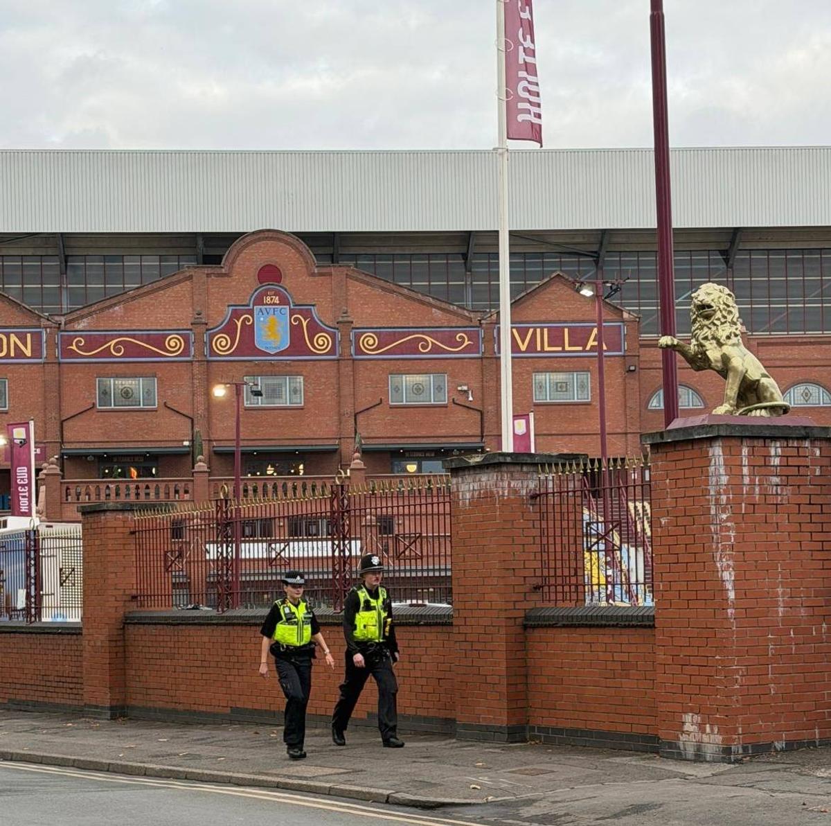 Alertă pe străzile din Birmingham înainte de Aston Villa - Maccabi Tel Aviv » Școli închise mai devreme, 700 de polițiști pe străzi