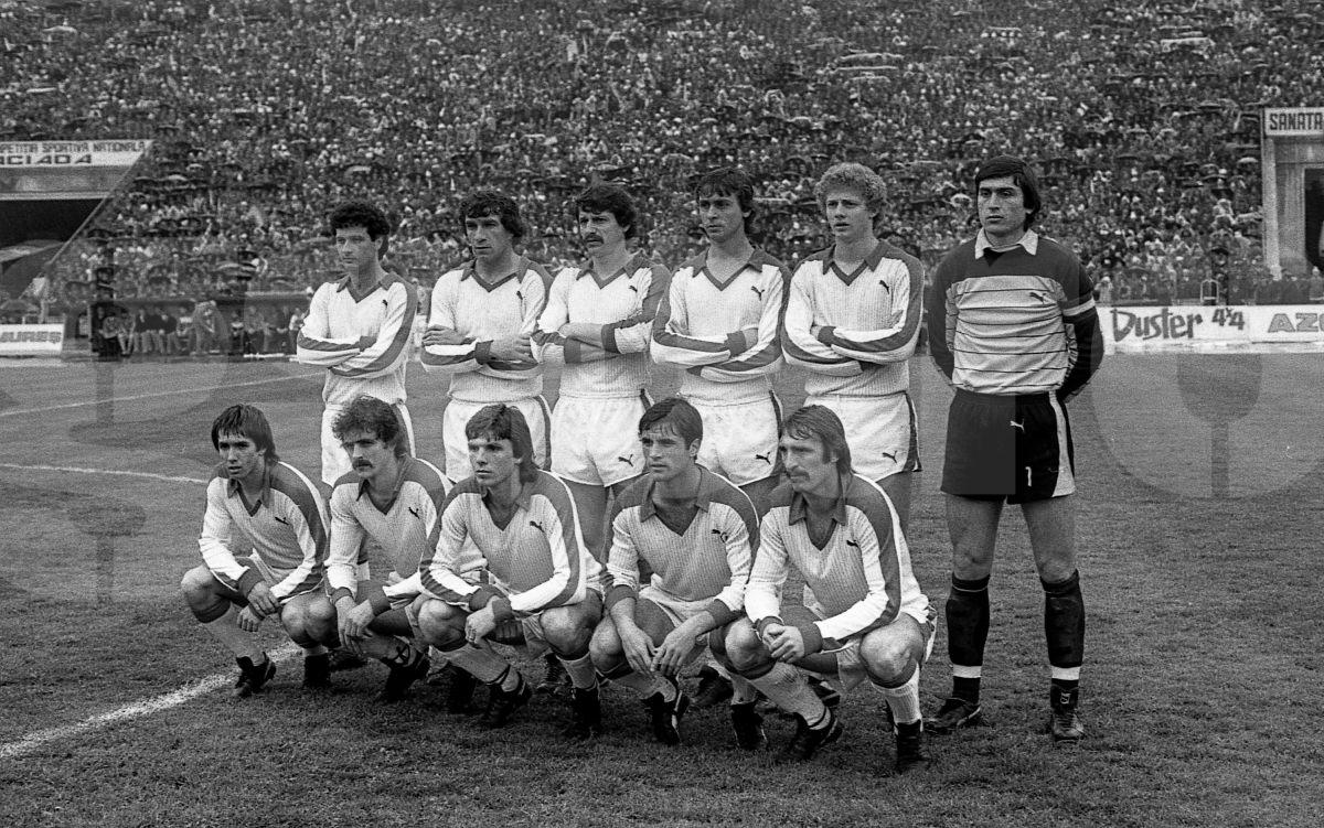 O reclamă la „Dacia Duster” la Dinamo – FC Liverpool, din 1984! E pe bune! Cum a fost posibil