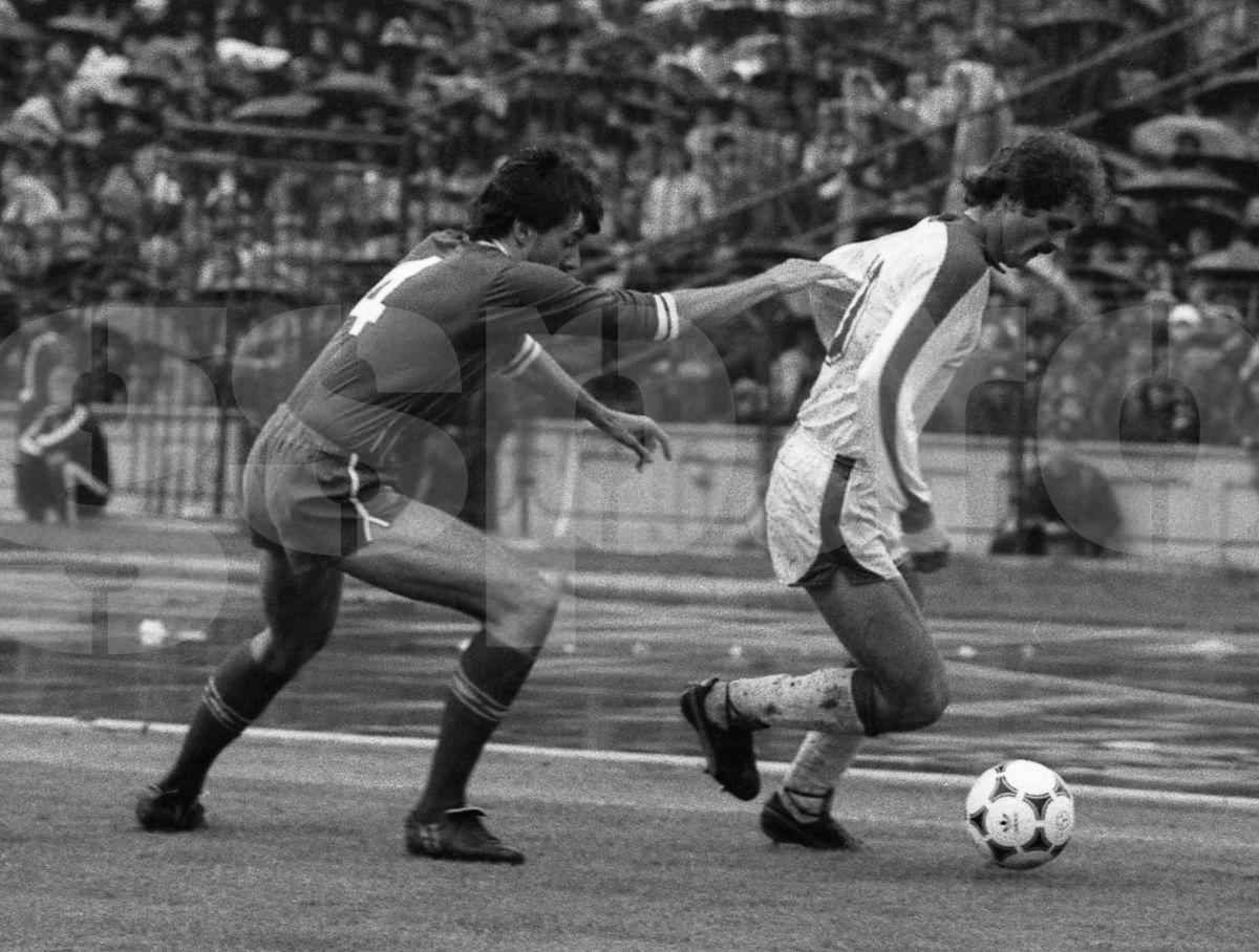 O reclamă la „Dacia Duster” la Dinamo – FC Liverpool, din 1984! E pe bune! Cum a fost posibil
