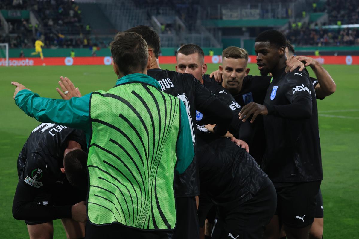 Rapid Viena - Universitatea Craiova