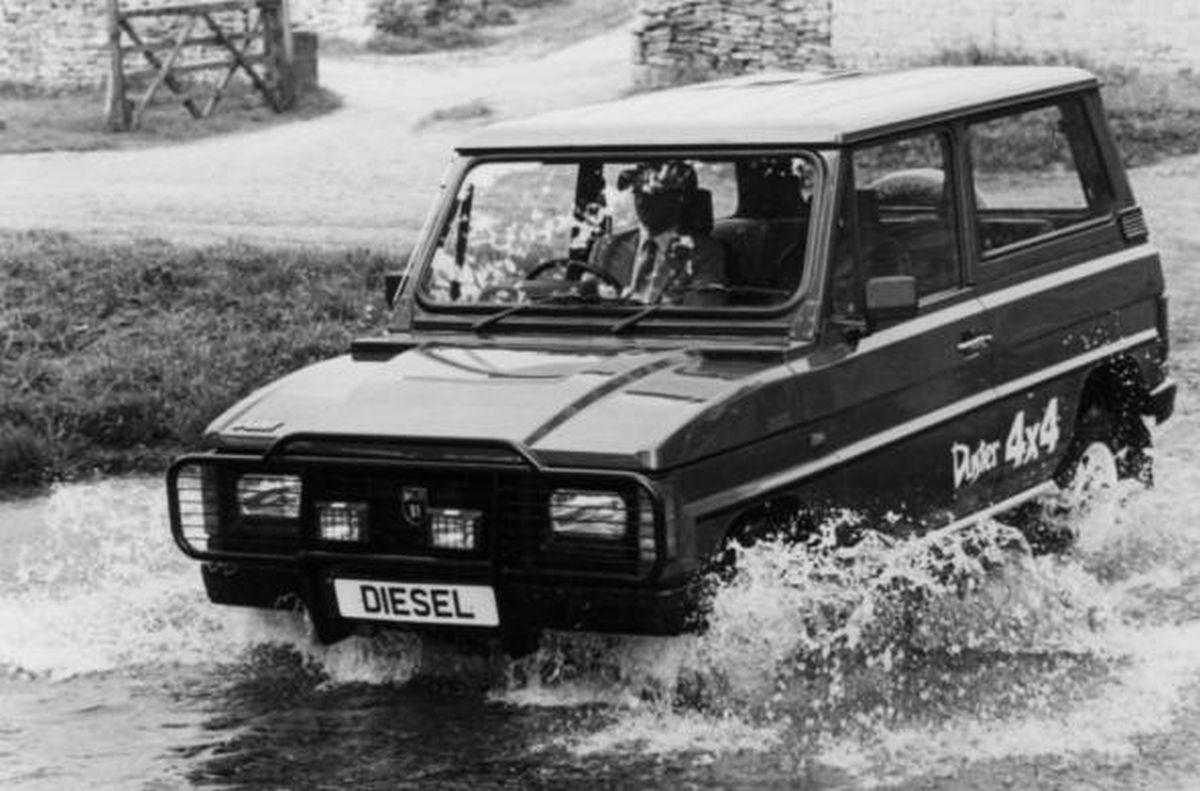 O reclamă la „Dacia Duster” la Dinamo – FC Liverpool, din 1984! E pe bune! Cum a fost posibil