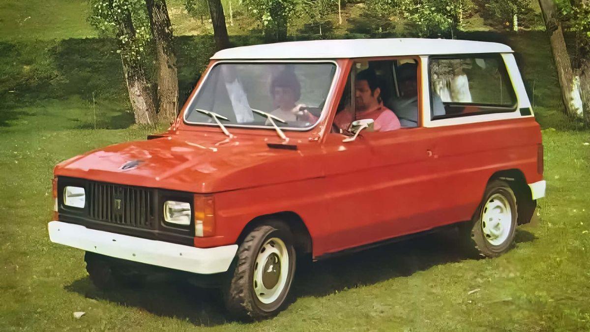 Reclamă Dacia Duster, la Dinamo - FC Liverpool