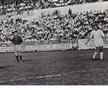O secvență de la meciul Servette Geneva - Real Madrid, din 1955, debutul „albilor” în cupele europene