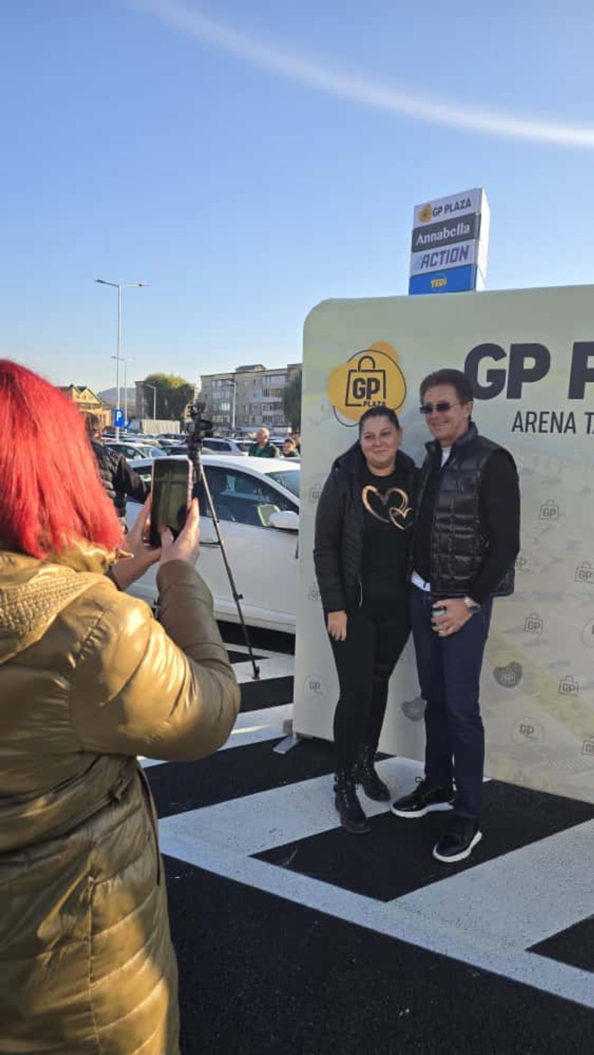 S-a deschis complexul comercial GP Plaza de la Hunedoara // foto: Facebook