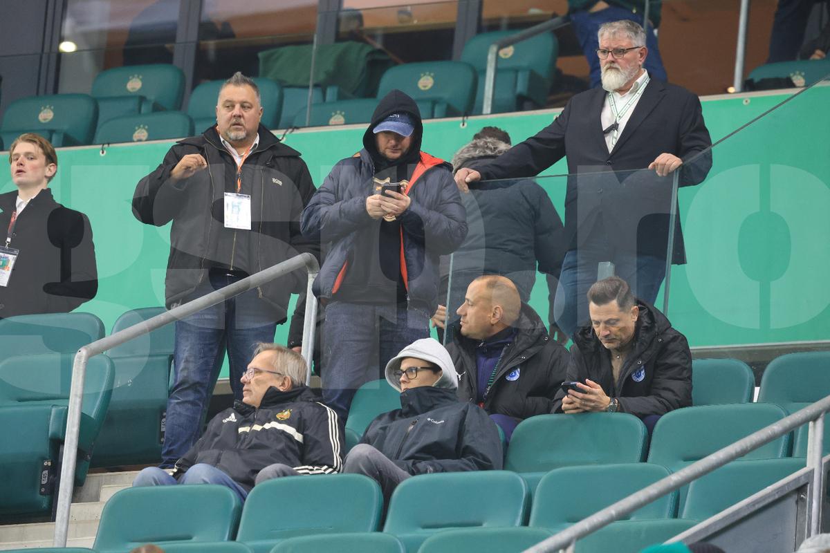Mirel Rădoi la pauza meciului Rapid Viena - Universitatea Craiova
