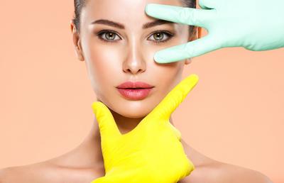 7 probleme estetice care pot fi rezolvate prin intervenții de chirurgie plastică