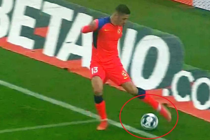 Eroarea uriașă de arbitraj din FCSB - UTA / Captură Look Sport