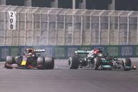 FIA explică de ce l-a penalizat pe Max Verstappen pentru ciocnirea cu Lewis Hamilton » Fanii olandezului sunt furioși: „Singurul sport din lume unde se întâmplă așa ceva”