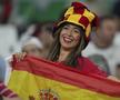 Batman, lei și femei frumoase » Spectacol în tribune la Maroc - Spania