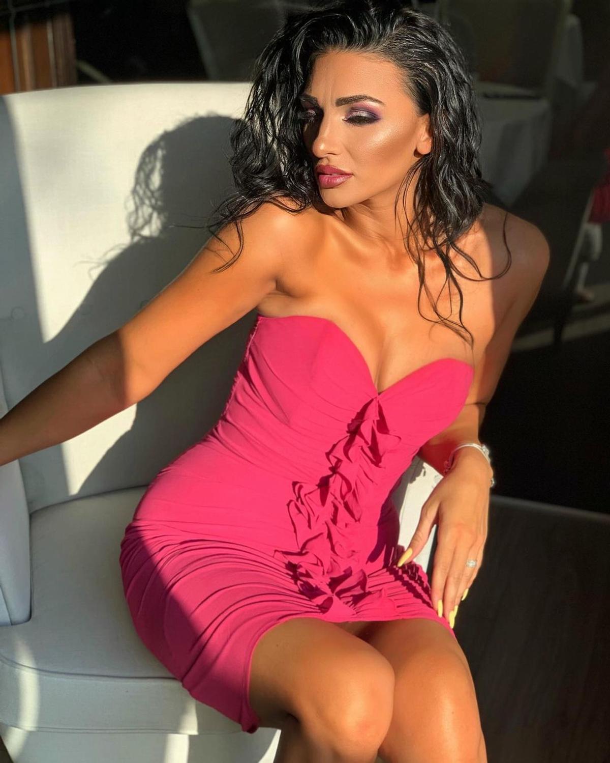 Cea mai sexy antrenoare din România a leșinat în timpul meciului și a urmat scandalul: „Foame, disperare!”